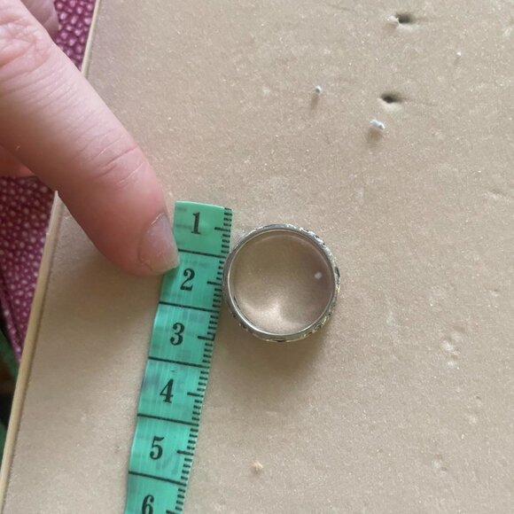 Engraved Sterling Silver ring from mexico - Picture 2 of 5